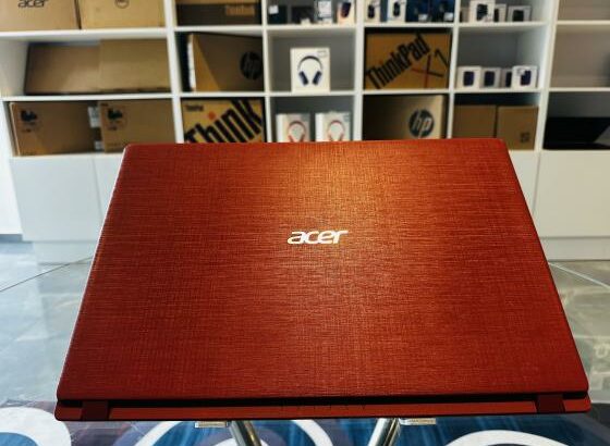 Acer Acer Aspire 315-31  Intel Celeron N3350  2GB DDR4 SDRAM  500 GB SSHD  15.6 Display FHD intel UHD Graphics  Bateria Excelente 4Horas  Carregador I