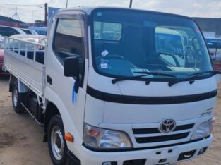 TOYOTA DYNA 2KD RECÉM IMPORTADO