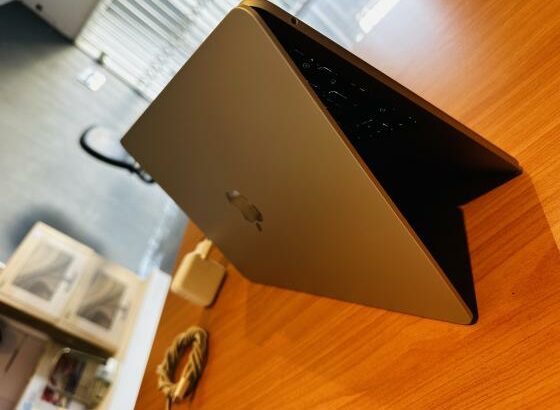 ✨🍏🍎Apple MacBook Air 2022 M2 Starlight💻  ◻️ Processor: M2 ◻️ RAM Memory: 8GB ◻️ Storage: 256GB SSD ◻️ Polegadas ⁠13.6” ◻️ ⁠Retina Display(2560×1440