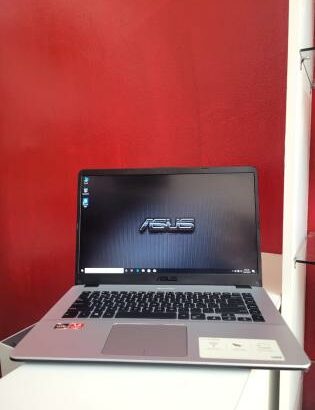 ASUS Vivobook X505 AMD RYZEN 5 2500U 8GB RAM 500GB HDD AMD RADEON GRAPHIC