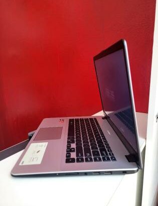 ASUS Vivobook X505 AMD RYZEN 5 2500U 8GB RAM 500GB HDD AMD RADEON GRAPHIC