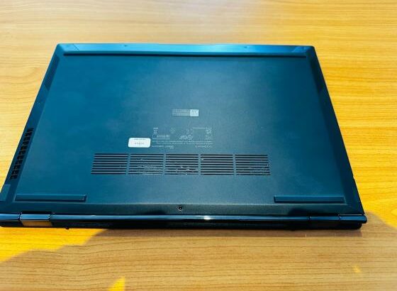 ASUS Zenbook 14 AMD Ryzen 7730U 13” OLED 2.8K QHD (equivalente i7 13th) 16GB RAM 1TB SSD
