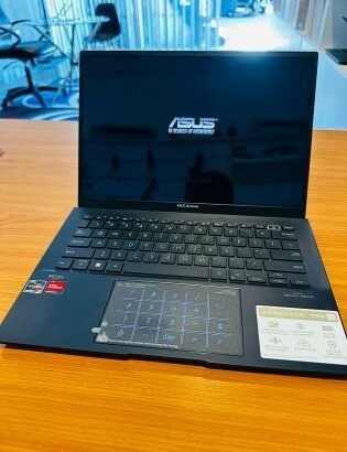 ASUS Zenbook 14 AMD Ryzen 7730U 13” OLED 2.8K QHD (equivalente i7 13th) 16GB RAM 1TB SSD