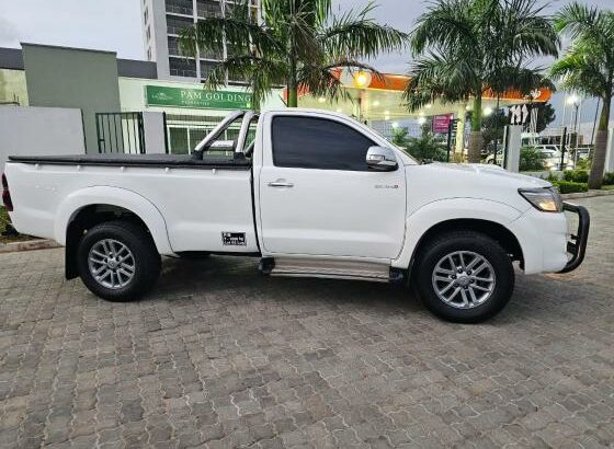 TOYOTA HILUX D4D LEGEND 45 Cabine Simples