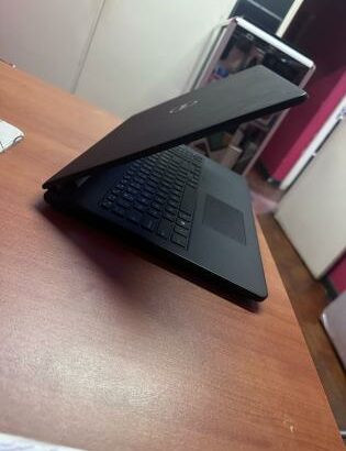 Dell Inspirion 15 Celeron N3050 4GB RAM 128GB SSD