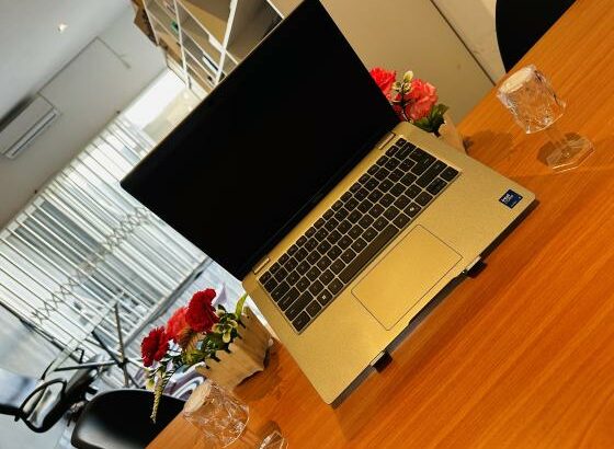 Dell Latitude 5450 UltraBook Machine Ultra 5,Edição 2024 Touchscreen Limpinho em Promoção,Leve , Moderno e super Potente  (01 Ano de garantia e Assist