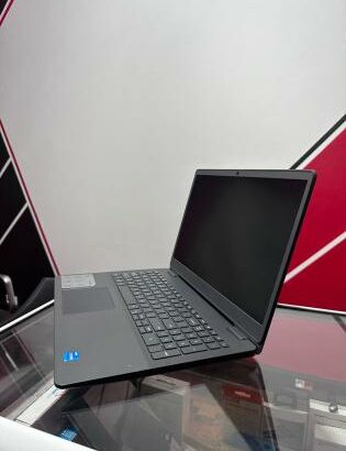 Dell Vostro 15 i5 11th 8GB RAM 512GB SSD