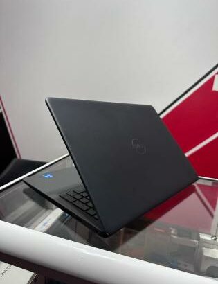 Dell Vostro 15 i5 11th 8GB RAM 512GB SSD