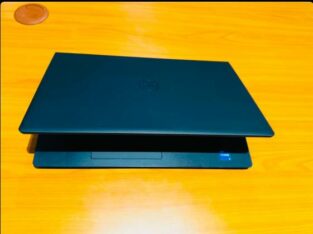 Dell Vostro 3520 Ultrabook i5 11th 8GB RAM 512GB