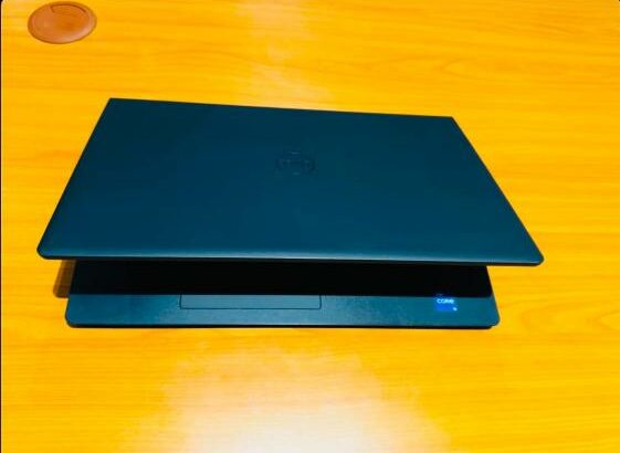 Dell Vostro 3520 Ultrabook i5 11th 8GB RAM 512GB
