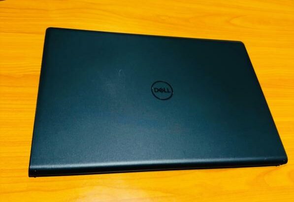 Dell Vostro 3520 UltraBook Machine 11 TH Generation  Intel Core i5-1135G7 2.40GHZ  (8CPUS ) 8GB DDR4 SDRAM ,512 GB SSD  Intel íris Xe  Graphics , 15.6