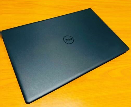 Dell Vostro 3520 UltraBook Machine 11 TH Generation  Intel Core i5-1135G7 2.40GHZ  (8CPUS ) 8GB DDR4 SDRAM ,512 GB SSD  Intel íris Xe  Graphics , 15.6