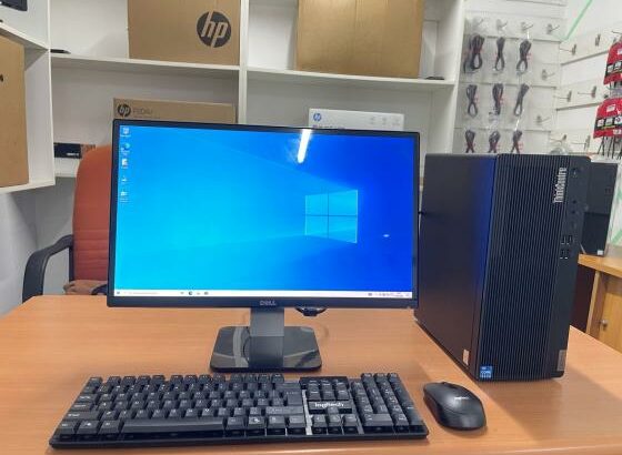 Desktop Completo Lenovo Thincentre i5 12th 8GB RAM 512GB SAD 22”