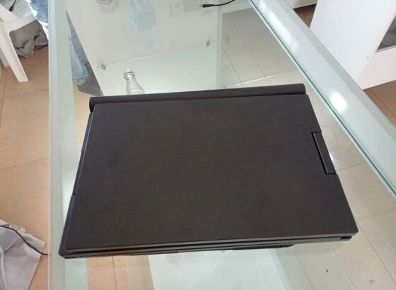 Estação de Trabalho Portátil com Telas Duplas 14” Full HD