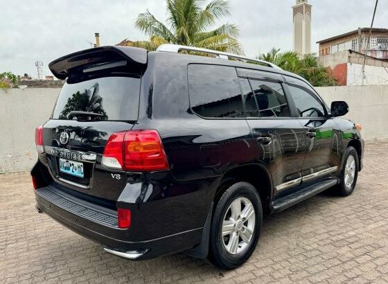 Toyota Land Cruiser 2012 4.6 V8