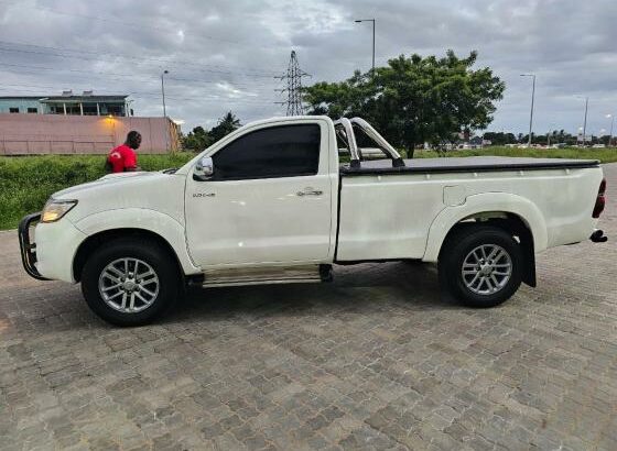 TOYOTA HILUX D4D LEGEND 45 Cabine Simples