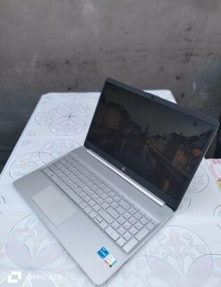 HP 15 15.6” i5 12th 8GB RAM 256GB SSD