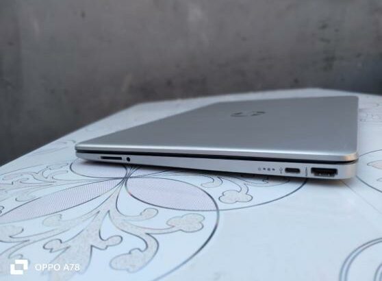 HP 15 15.6” i5 12th 8GB RAM 256GB SSD
