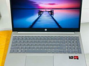 HP 15 AMD Ryzen 5 7520U 16GB RAM 512GB SSD