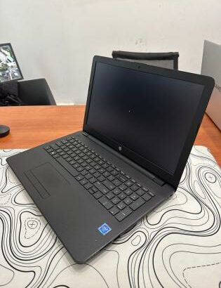 HP 15 Celeron N4000 4GB RAM 500GB HDD