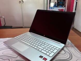 Hp 15s AMD Ryzen 5 5500U 8GB RAM 256GB SSD