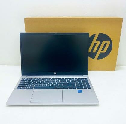 HP 250 G10 15.6 FHD ” i7-1355U 512GB SSD 8GB RAM WIN11 Pro Novo Selado Promoção
