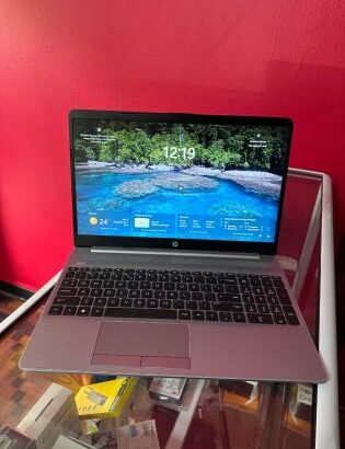 HP 255 G9 AMD Ryzen 3 5425U 8GB RAM 256GB SSD AMD Graphic