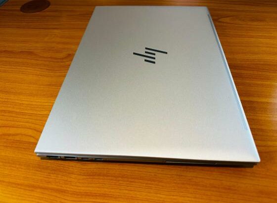 HP Elitebook 860 G9 16” i7 12th 16GB RAM 512G SSD