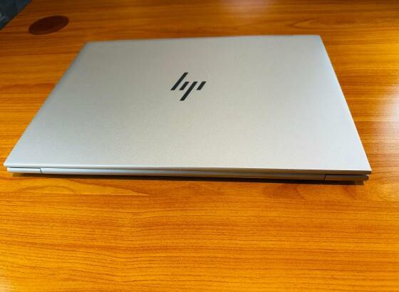 HP Elitebook 860 G9 16” i7 12th 16GB RAM 512G SSD