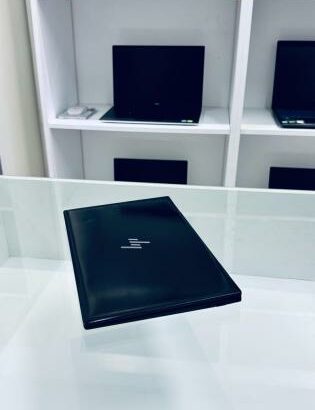 HP Envy AMD Ryzen 5 5600U 13” Touch 8GB RAM 512GB SSD Gráfica AMD 512MB