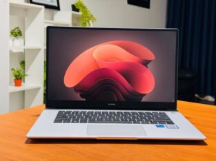 Huawei MateBook D15 i3 11th 8GB RAM 256GB SSD