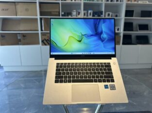 Huawei MateBook D15 Intel Core i3-1115G4 11 Th gen executivo ,3.00GHZ (4CPUs), 8 GB DDR4 SDRAM , 256 GB SSD NVMe, 15.6 Display FHD , intel UHD Graphic