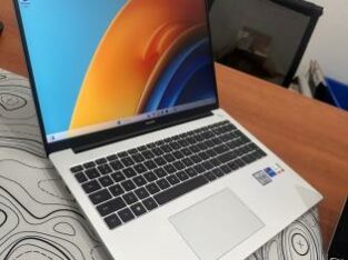 Huawei RLE-X i7 12th 16GB RAM 512GB SSD