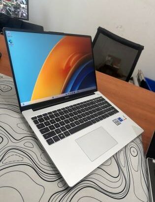 Huawei RLE-X i7 12th 16GB RAM 512GB SSD
