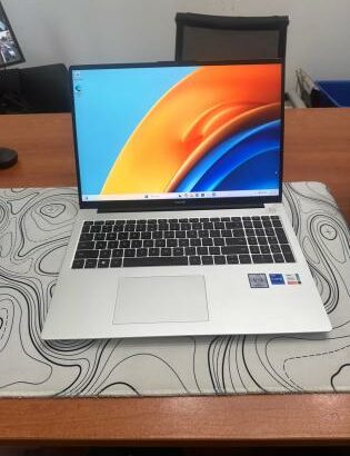 Huawei RLE-X i7 12th 16GB RAM 512GB SSD
