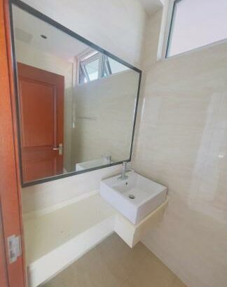 Moradia Duplex T4 com piscina, espaçosa no condomínio vila sol costa do sol triunfo Maputo
