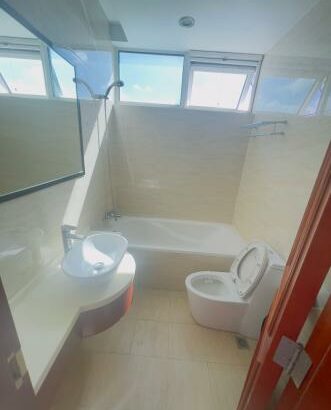 Moradia Duplex T4 com piscina, espaçosa no condomínio vila sol costa do sol triunfo Maputo