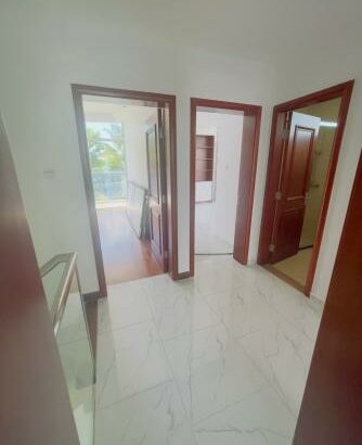 Moradia Duplex T4 com piscina, espaçosa no condomínio vila sol costa do sol triunfo Maputo