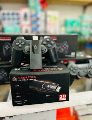 K8 Gamestick (32.000 jogos clássicos inclusos)