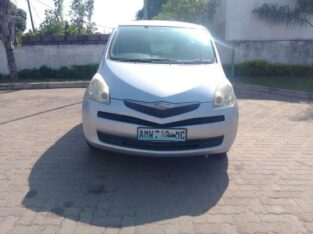 TOYOTA RACTIS 2009 CLEAN
