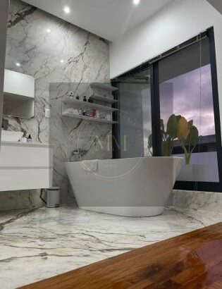 Vende se Excelente Moradia Tipo 3+1 em Mapulene