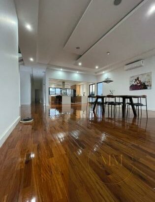 Vende se Excelente Moradia Tipo 3+1 em Mapulene