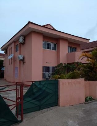 Grande Oportunidade de Compra Vende se Moradia tipo 3n Triunfo  Próximo do Mar dentro de condomínio