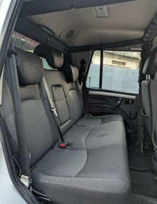 MAHINDRA PICK UP CLEAN