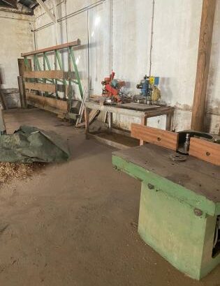 VENDE SE ARMAZÉM NA AV DA ANGOLA