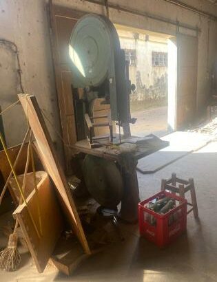 VENDE SE ARMAZÉM NA AV DA ANGOLA