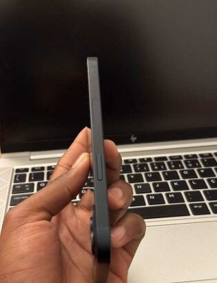 iPhone 13 128gb midnight muito bem conservado 89%