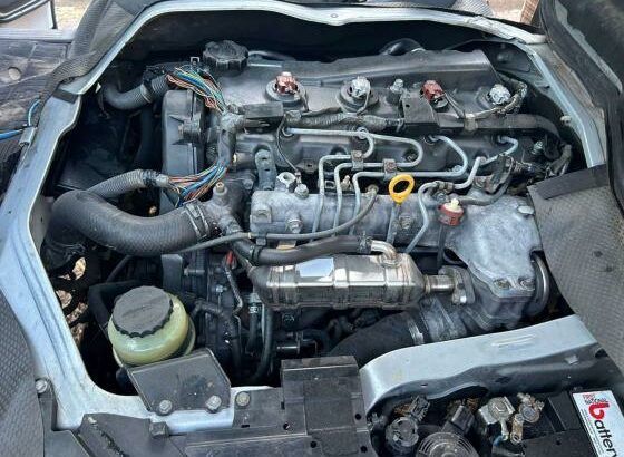 TOYOTA QUANTUM CLEAN