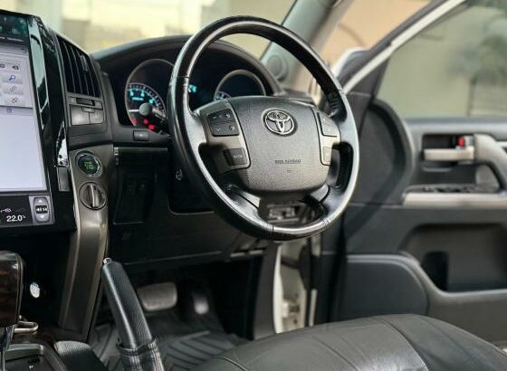 Land Cruizer AX.G 2008 4.6 V8