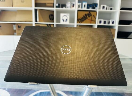 Lap Super Limpo Dell Latitude 7320 UltraBook Machine Touchscreen  Display  Intel Core i7-1185G7 vPro Win 11 Pro,16 GB DDR4 SDRAM 256 GB SSD NVMe 13″ I